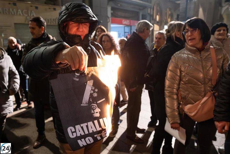 Multitudinaria protesta ciudadana en Lleida contra la visita de la Reina Letizia