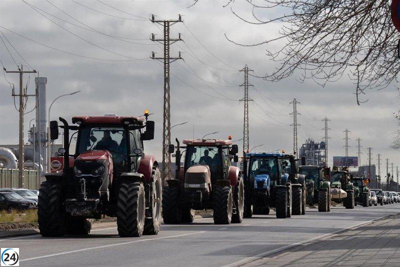Finalizada la protesta de los agricultores, se reabre la AP-7 en Cambrils.