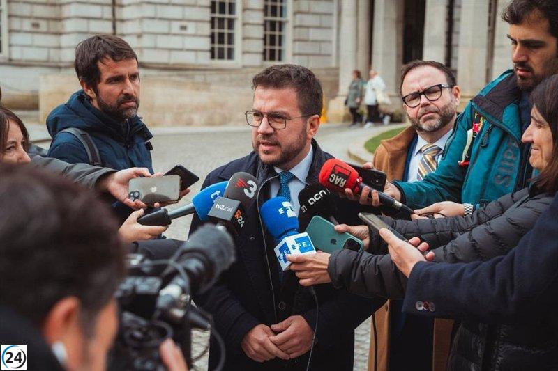 Aragonès asegura transparencia en negociaciones con Hard Rock ante críticas electorales.