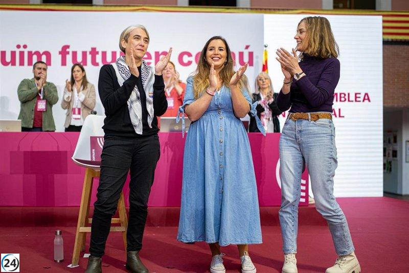 Los Comuns ratifican el informe de gestión a pesar del rechazo y la abstención mayoritaria.