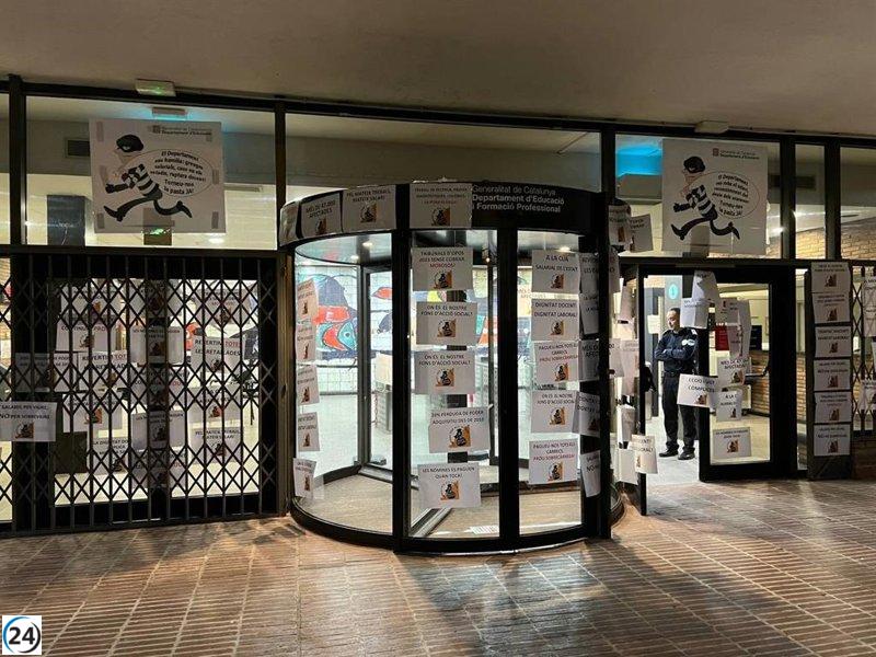 Sindicatos exigen cuentas a la Conselleria de Educación por una deuda de 200 millones con los docentes.