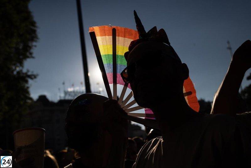 La Plataforma LGTBI de Catalunya critica al PSOE por suprimir el ‘Q+’ de sus documentos.