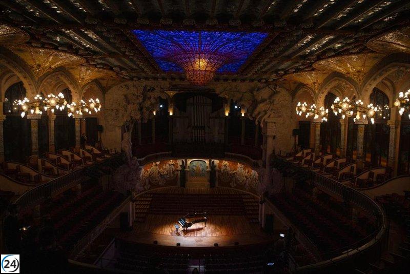 Sharon Stone se retira de un concierto en Barcelona por los incendios en Los Ángeles.