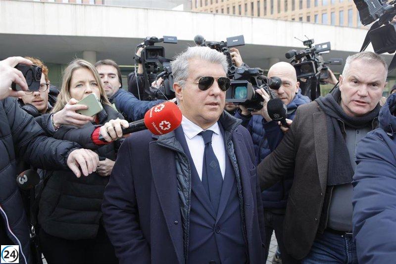 Laporta aclara su ignorancia sobre la querella por estafa y atribuye su inclusión a su fama.