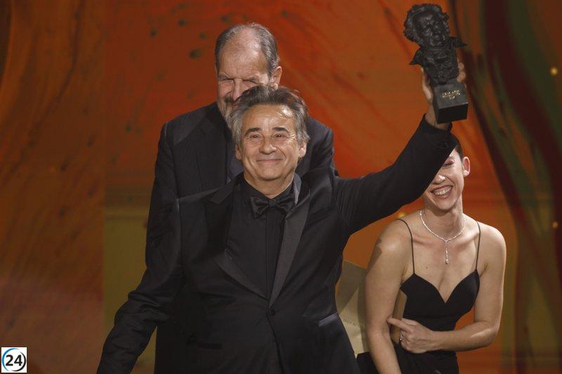 Eduard Fernández se corona como Mejor Actor en los Goya 2025 por su papel en 'Marco'.