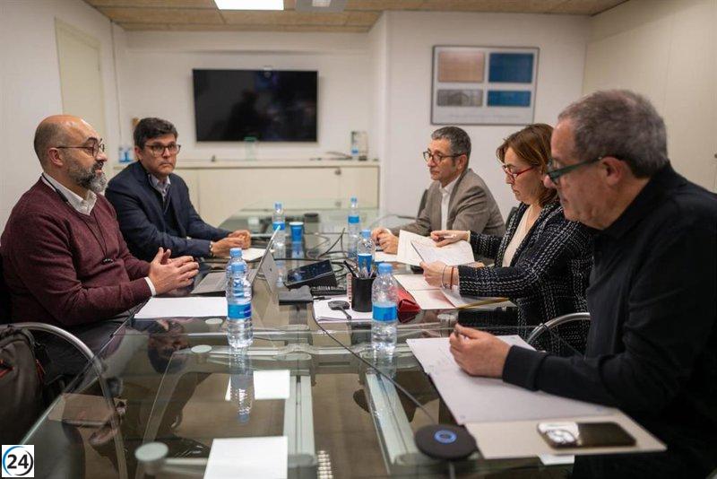 Paneque impulsa recursos en Adif y Renfe con la nueva oficina técnica.