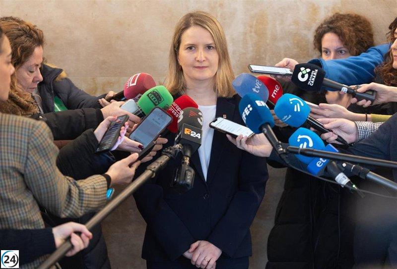 Martínez Bravo señala que la creación de la delegación de inmigración es un avance hacia el autogobierno.