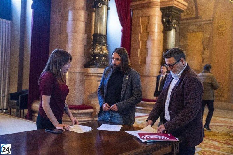 Forzas progresistas en Cataluña exigen investigar el impacto de la IA y las plataformas digitales en el empleo.