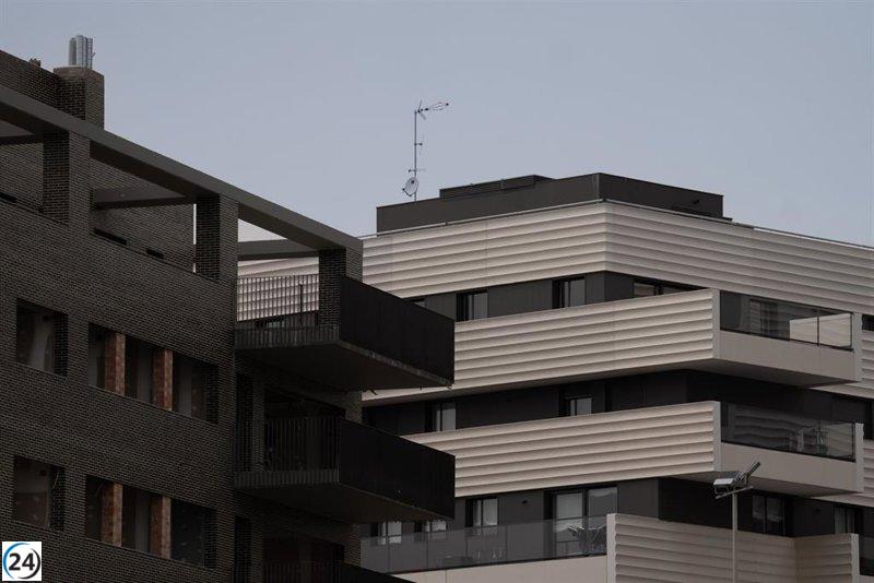 El Sindicat de Llogateres critica la llegada tardía de la regulación de alquileres turísticos.