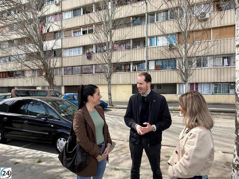 Juan Fernández (PP) urge al PSC a seguir el modelo de Albiol en la Mina de Sant Adrià (Barcelona).