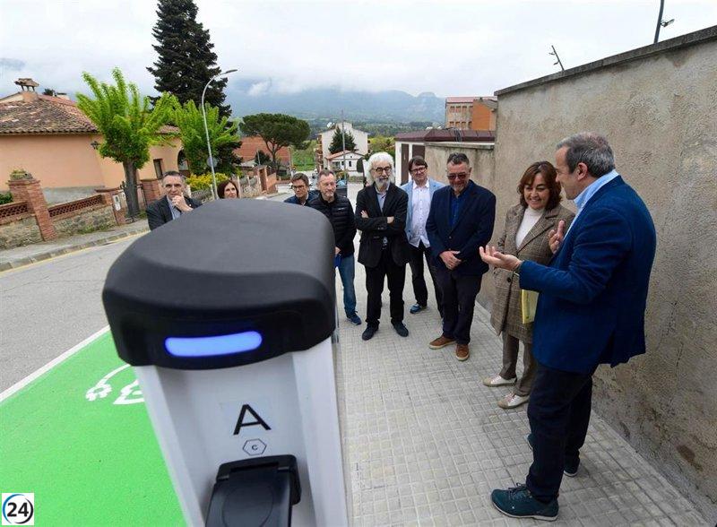 Paneque resalta que la energía renovable abre nuevas oportunidades en la transición energética.