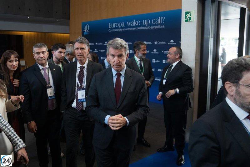 Feijóo critica el apagón y el desorden ferroviario: 