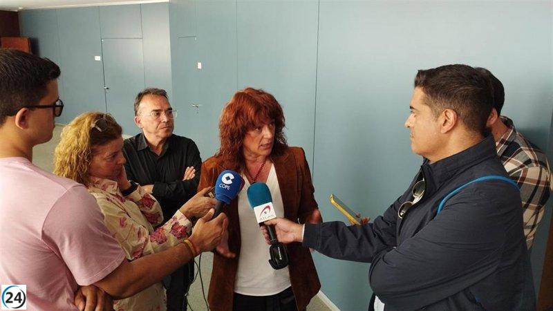 Bonet denuncia que el fuego en Vallcarca impulsa el desalojo del asentamiento.