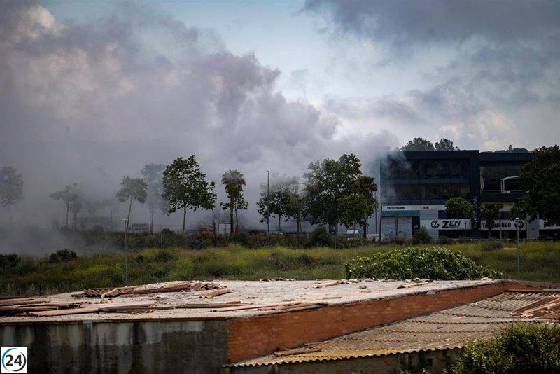 Las pruebas del aire en Vilanova i la Geltrú tras el incendio arrojan resultados desfavorables.