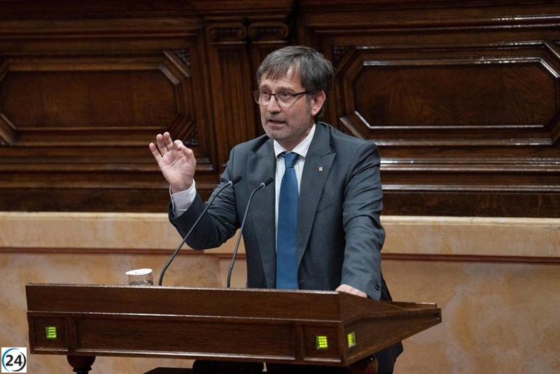 El conseller Vila considera que la postura del PP sobre el catalán sorprende a Europa.