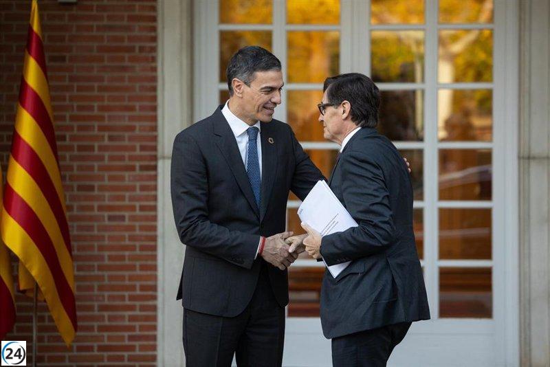 Sánchez y Illa se encuentran en La Moncloa en medio de la controversia por el 'caso Cerdán'.