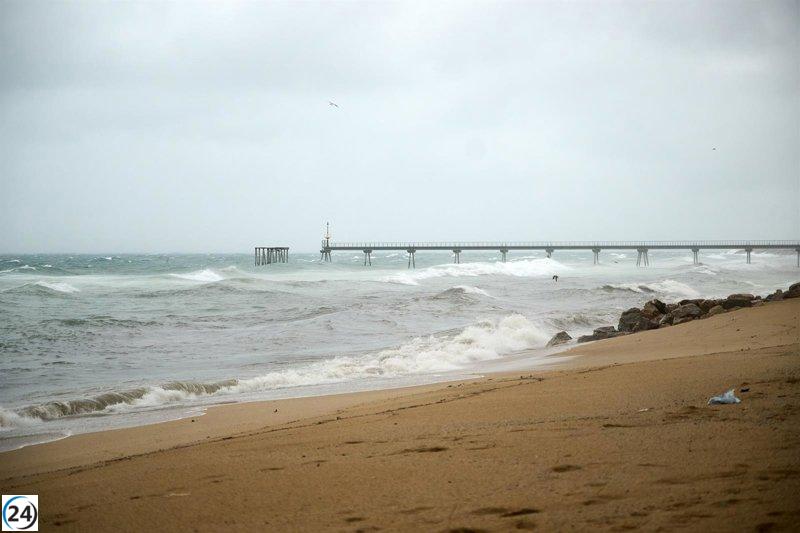 El Gobierno planea remodelar las playas de Badalona este julio.