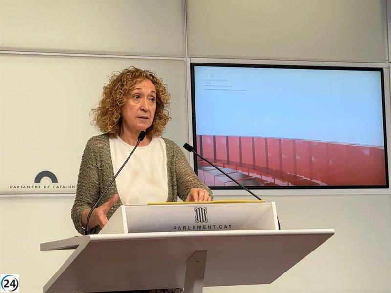 Capella (ERC) muestra su solidaridad con los afectados por el incendio en Paüls, Tarragona.