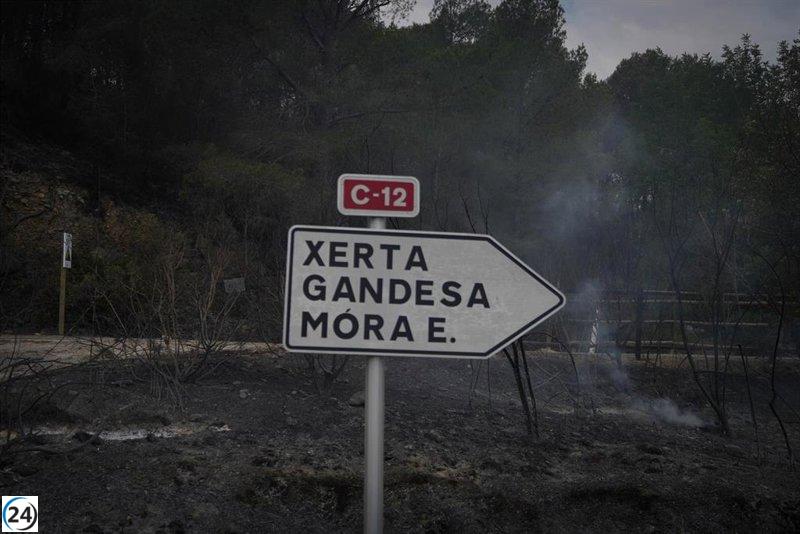 Más de 600 avisos al 112 por el incendio en Paüls (Tarragona) hasta la mañana del miércoles.