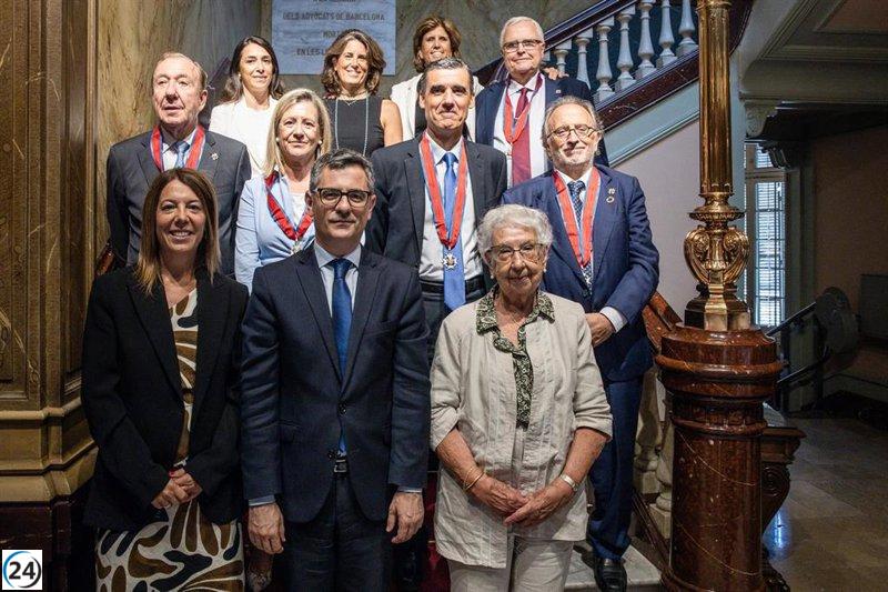 Bolaños honra a siete juristas con el premio San Raimundo de Peñafort en Barcelona.