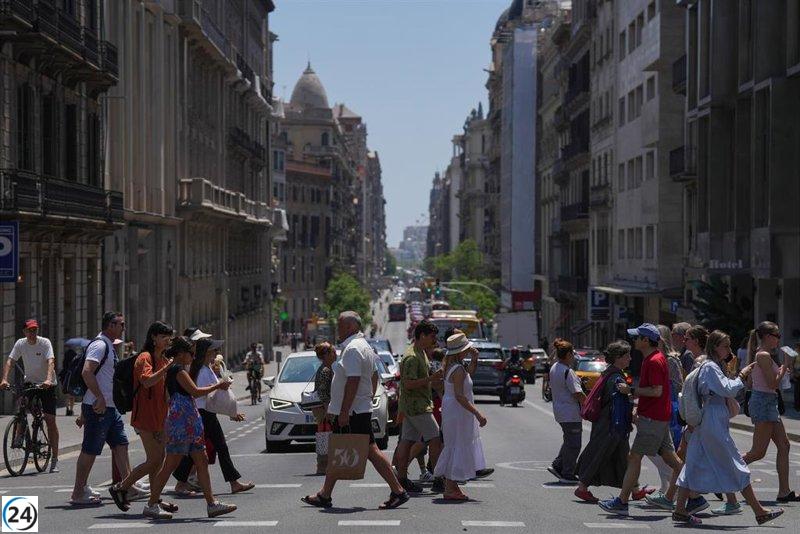 Barcelona habilita acceso en el carril de subida de Via Laietana para residentes del Gòtic.