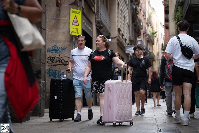 Catalunya registra una ligera disminución del 0,2% en pernoctaciones hoteleras durante junio.