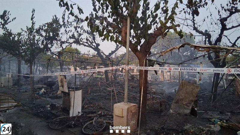 El camping en El Vendrell se reintegra a la normalidad tras el incendio.