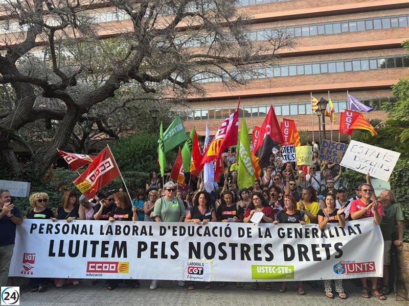 Maestros catalanes exigen mejoras laborales y anuncian acciones de protesta.