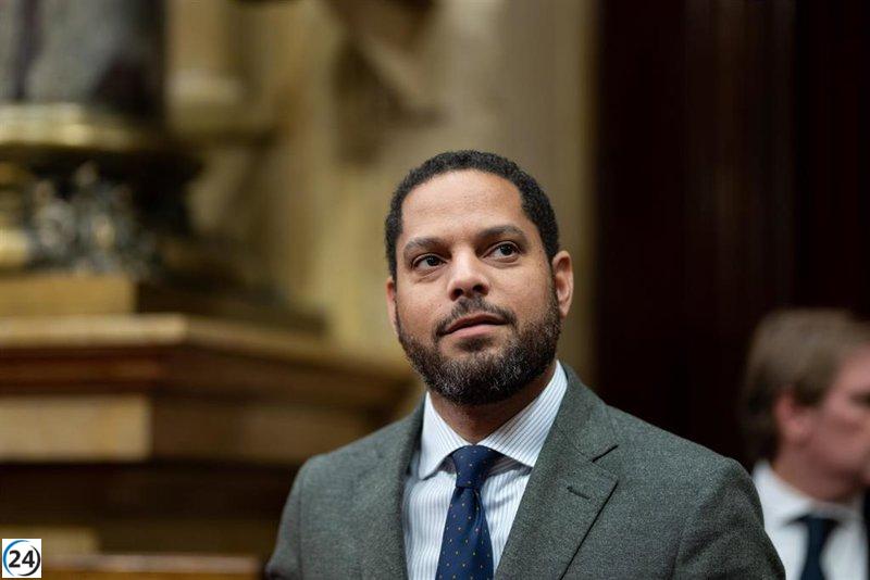 Garriga (Vox) acusa a Sánchez de engañar, descalificar a la justicia y atacar a la policía.