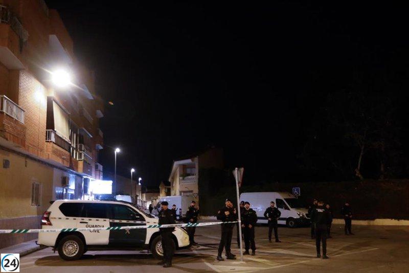 El dirigente de 'Deport Them Now UE' tuvo un pasado laboral en un centro juvenil en Cataluña.