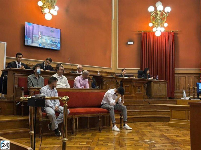 Los imputados por la 'manada de Castelldefels' llegan a un acuerdo con penas de menos de 9 años.