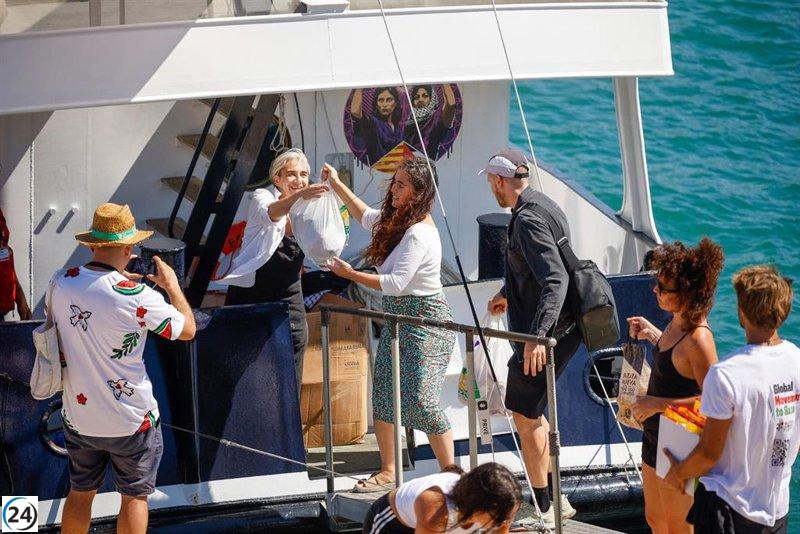 Colau considera improbable que Israel detenga la llegada de la Flotilla hacia Gaza con 50 embarcaciones.