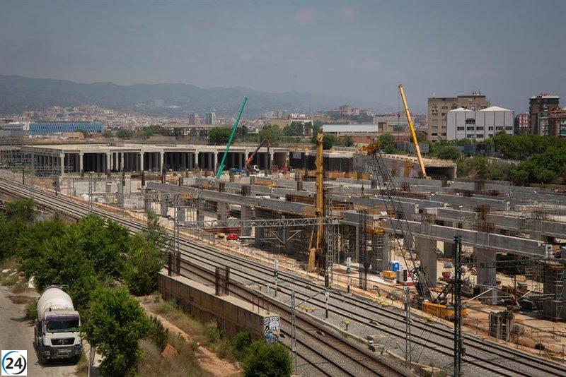 Adif AV invierte 3,7 millones en la modernización de la estación de trenes de La Sagrera en Barcelona.