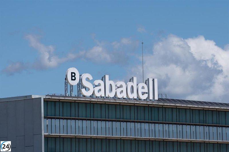 El 78% de los economistas en Cataluña considera que la reciente propuesta del BBVA para adquirir Sabadell no resulta convincente.
