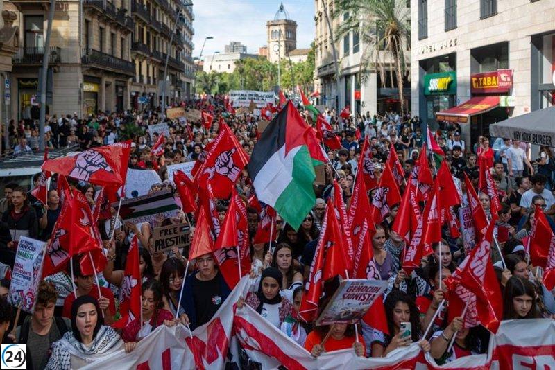 Cerca de 1,200 estudiantes se movilizan en Barcelona en protesta contra el régimen sionista.