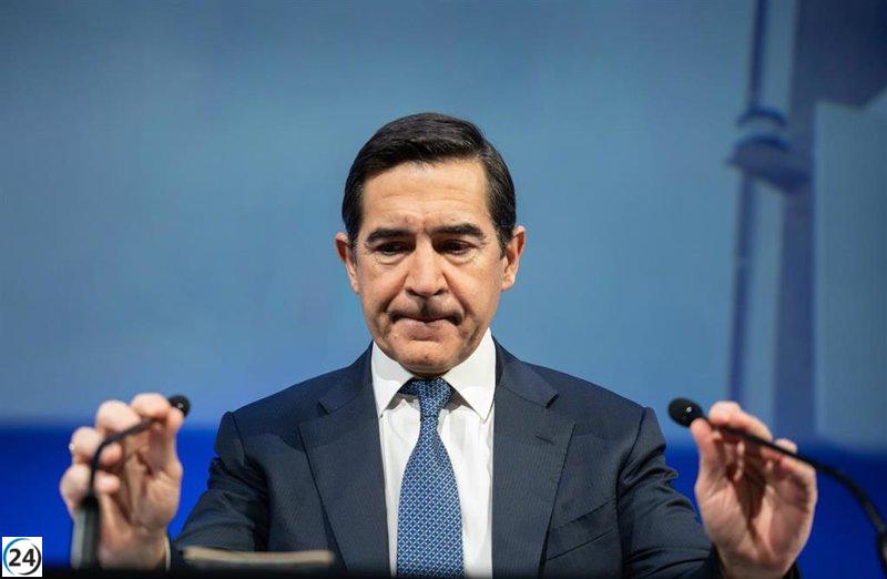 Torres (BBVA) anticipa que una OPA fallida por debajo del 50% probablemente no desencadenará una segunda oferta.