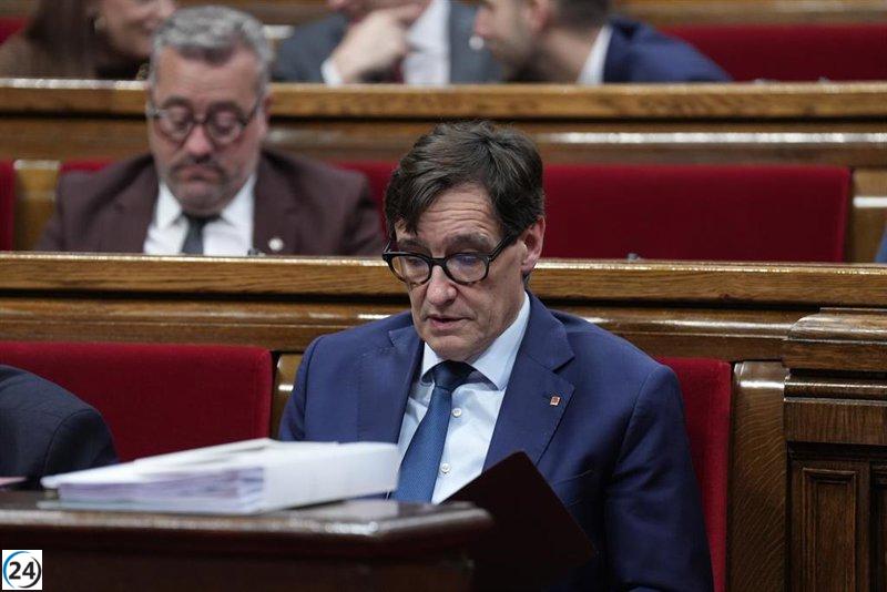 El Parlament desestima la iniciativa de Illa para habilitar terrenos destinados a 210,000 viviendas.