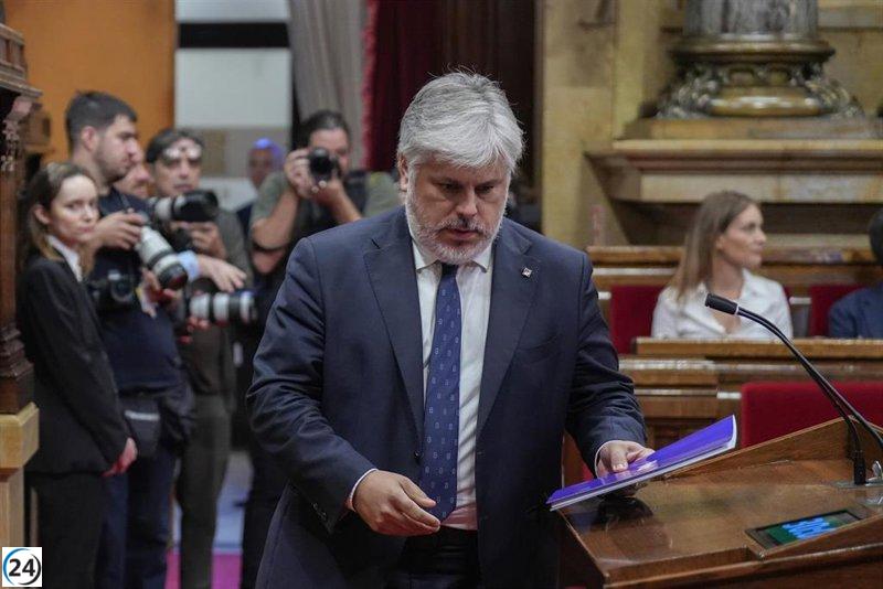 Batet (Junts) denuncia que el PSC obstaculiza el pacto de Bruselas y genera dificultades adicionales.