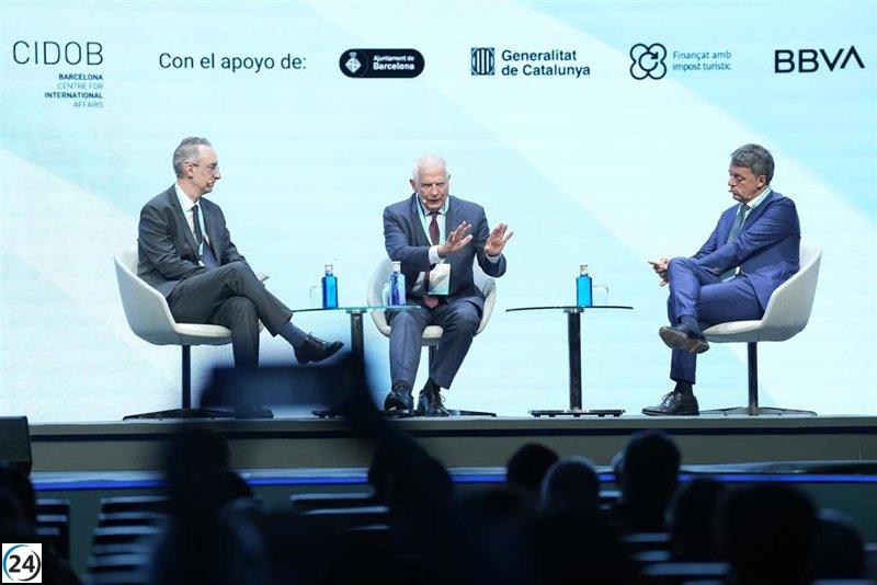 Borrell: EE.UU. debe forzar a Zelenski a aceptar el pacto entre Trump y Putin.