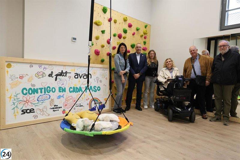 Navarro (CZFB) inaugura el moderno centro de la Fundación AVAN en Terrassa, Barcelona.