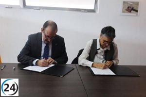 Espadaler y Pané suscriben un pacto para mejorar la salud mental y la atención a adicciones en prisiones.