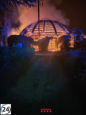 Incendio consume la cúpula de madera del restaurante Mas Marroch de los Roca en Girona.