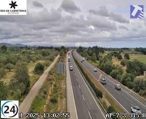 La AP-7 recupera su circulación total en L'Aldea (Tarragona) tras finalizar las reparaciones por el incendio de un camión.