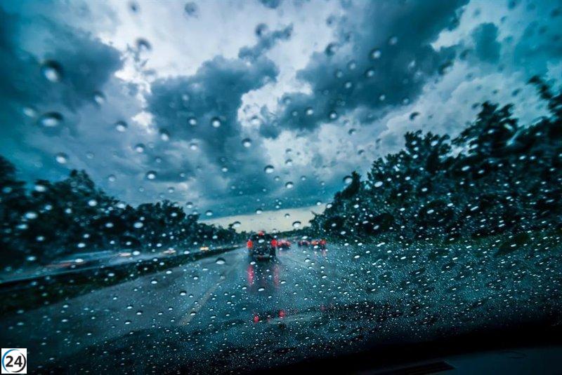 El Govern advierte sobre riesgos de fuertes lluvias el jueves y recomienda precauciones.