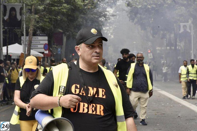 Uber acusa a Élite Taxi y Tito Álvarez de intentar sabotear su servicio ante la ACCO.