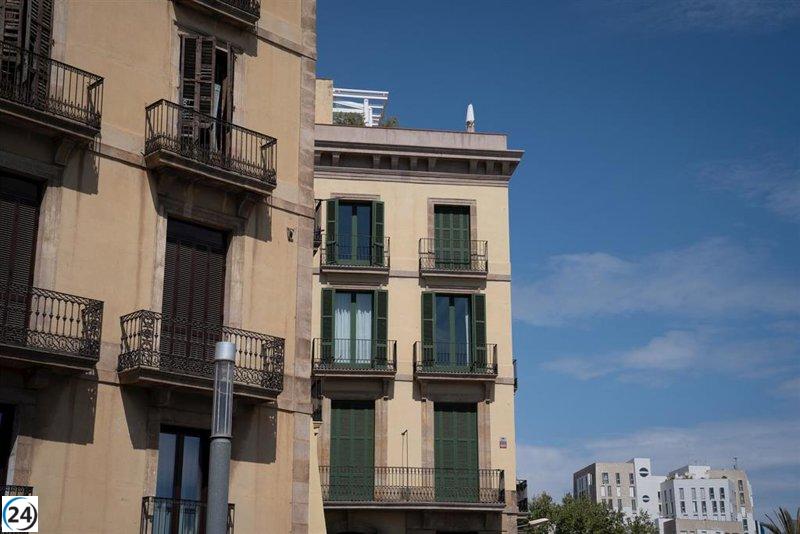 La crisis de vivienda persiste como la principal preocupación de los barceloneses, revela estudio municipal.
