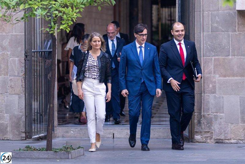 Illa y su equipo recibieron más de 1,200 regalos en 2025, incluyendo aceite, vino, libros y ropa.