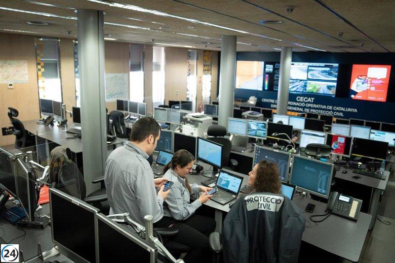 Protección Civil envía avisos a móviles en las costas de Barcelona, Girona y Tarragona.