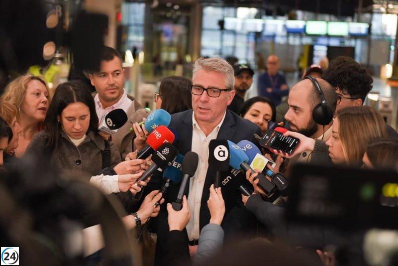 Carmona (Rodalies) asegura que los trenes operan con normalidad, a pesar de posibles retrasos aislados.