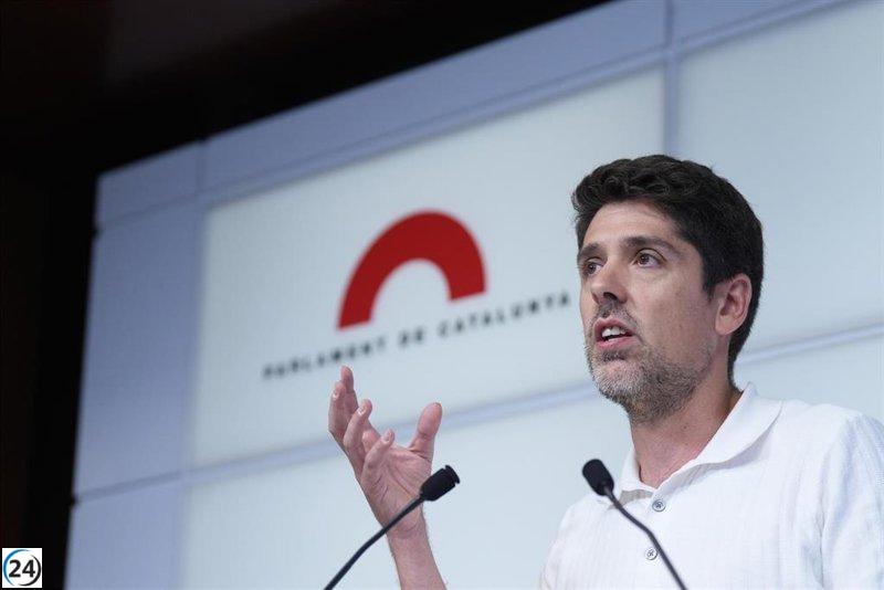 Cid (Comuns) exige al Govern que evite mencionar la normalidad en Rodalies y aboga por inversiones continuas.